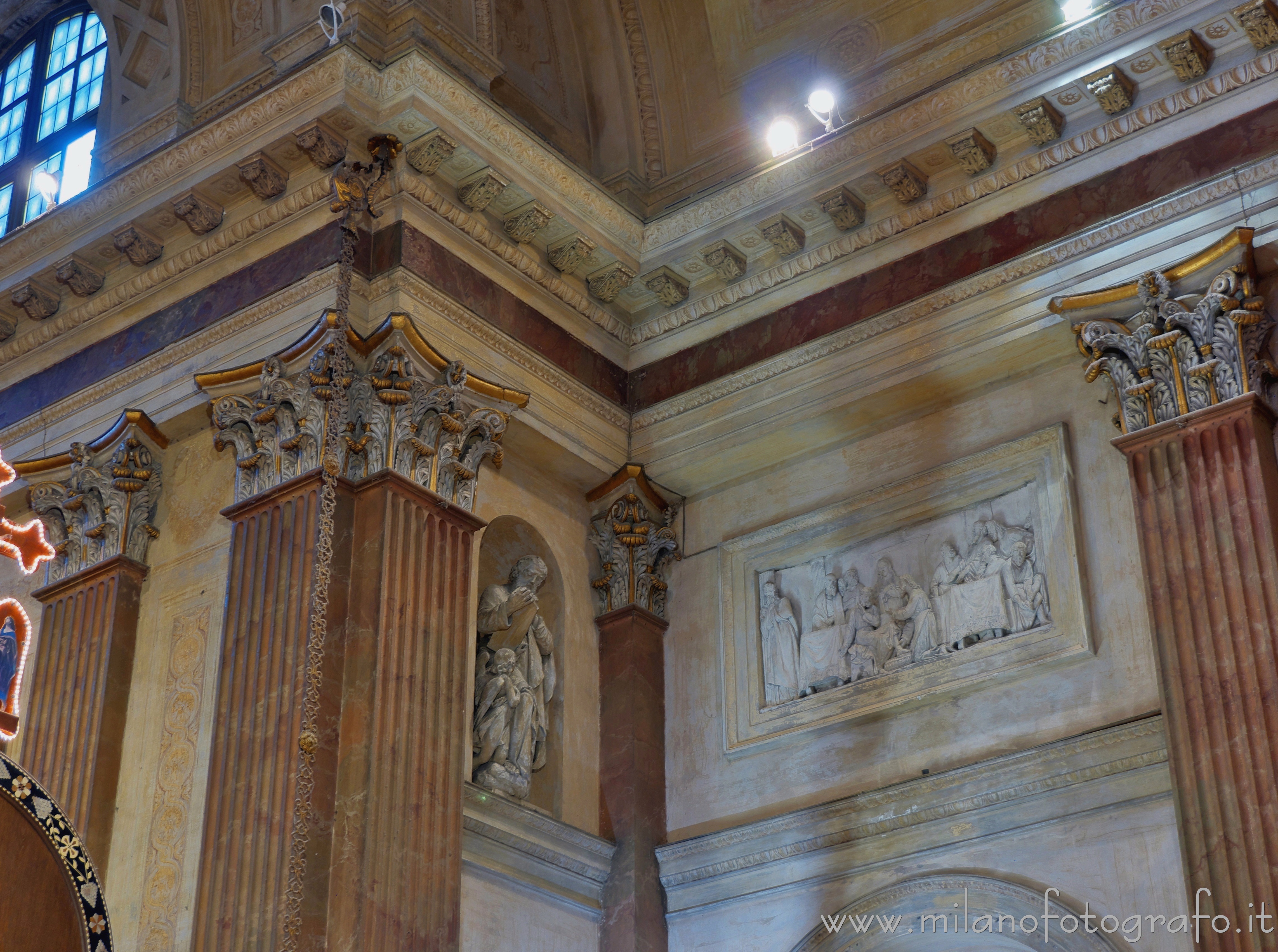 Milano - Decorazioni neoclassiche nella Chiesa di San Pietro Celestino - Foto a piena risoluzione